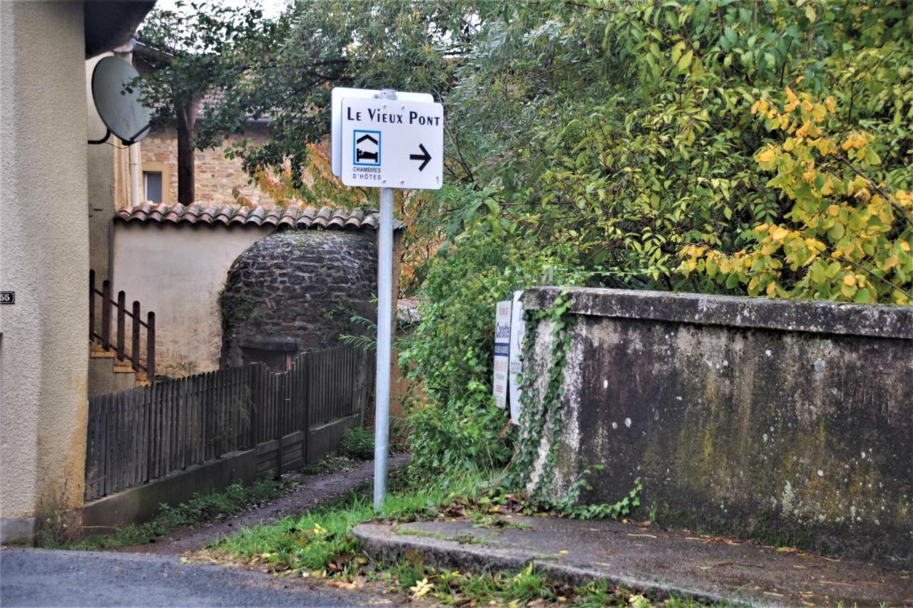 Le Vieux Pont Bed & Breakfast Saint-Julien  ภายนอก รูปภาพ